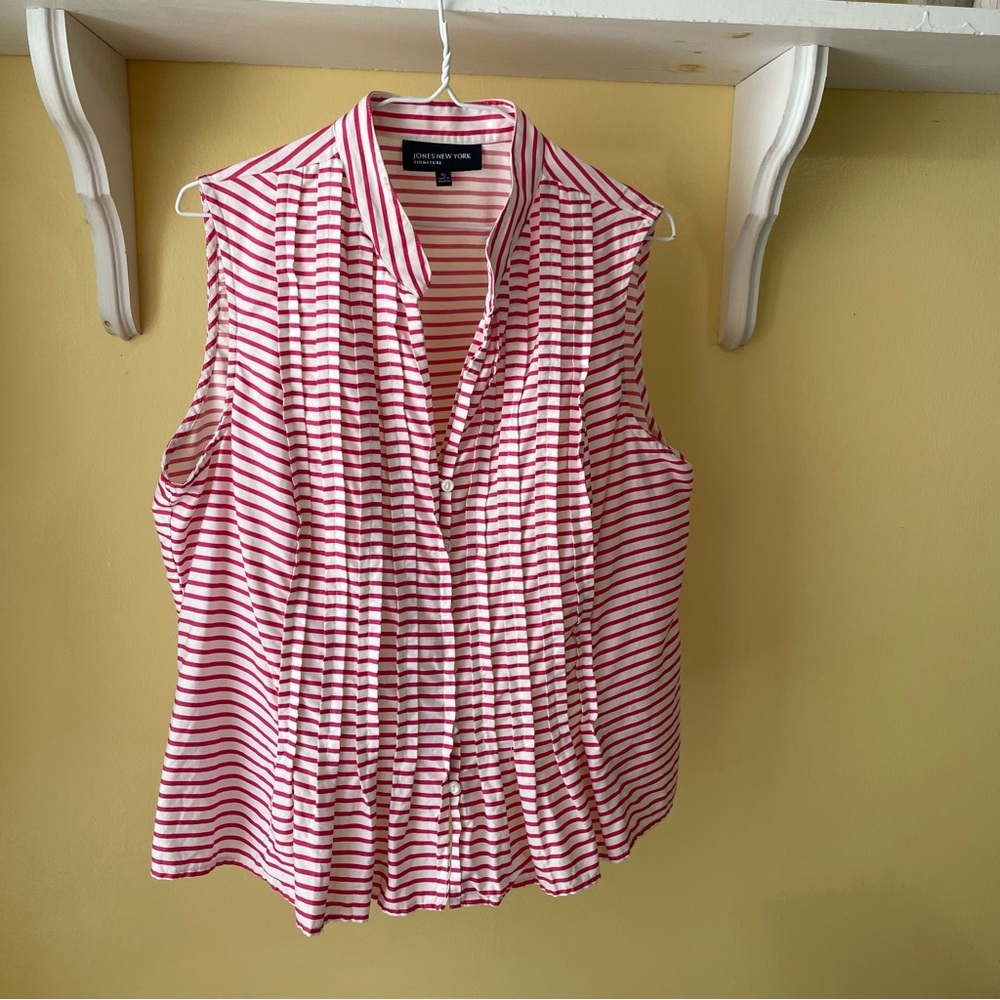 Jones New York Red and White Notched Collar Button Down Shirt 100% Cotton - Picture 1 of 8